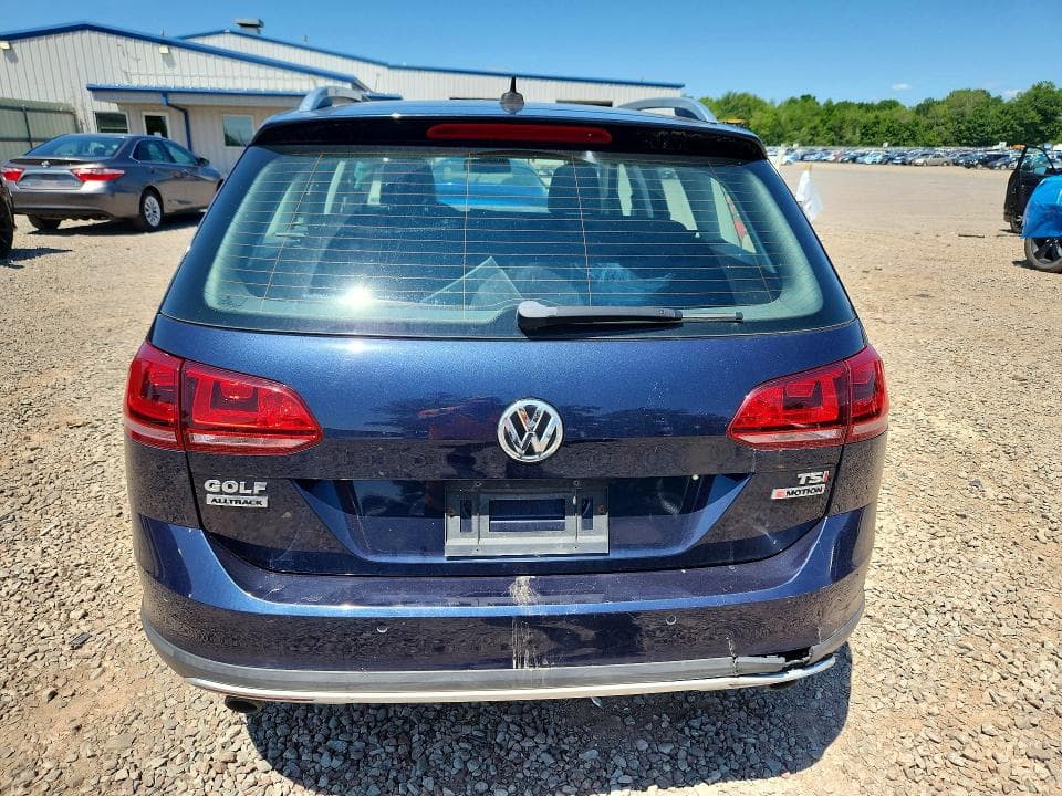 2017 VOLKSWAGEN GOLF ALLTRACK S 6