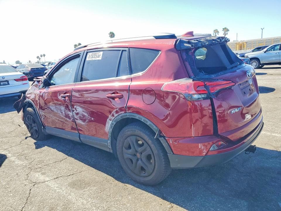 2018 TOYOTA RAV4 LE 2