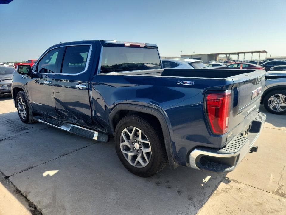 2022 GMC SIERRA K1500 SLT 2