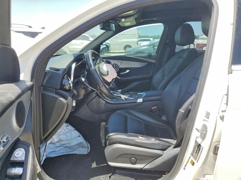 2018 MERCEDES-BENZ GLC 300 300 7