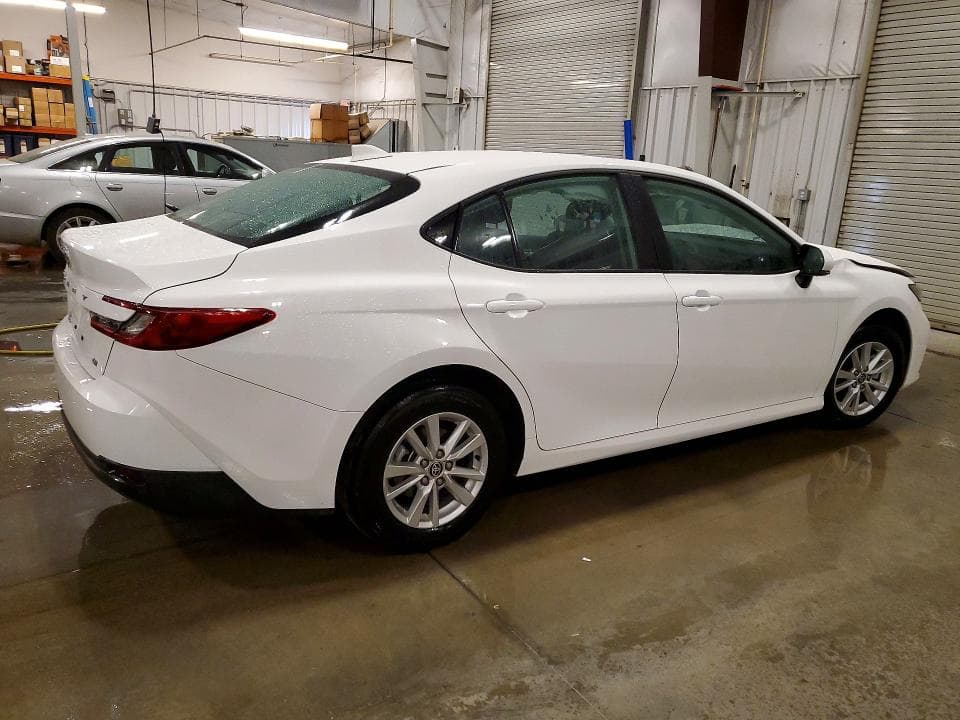 2025 TOYOTA CAMRY LE 3
