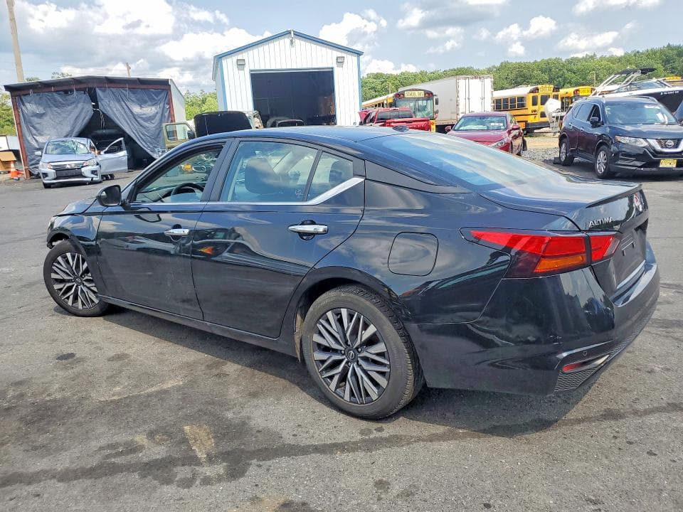 2024 NISSAN ALTIMA SV 2