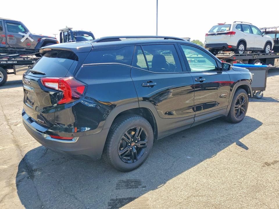2022 GMC TERRAIN AT4 3
