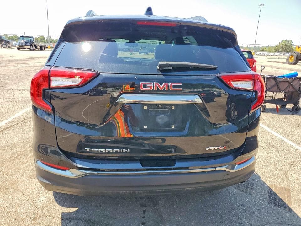 2022 GMC TERRAIN AT4 6