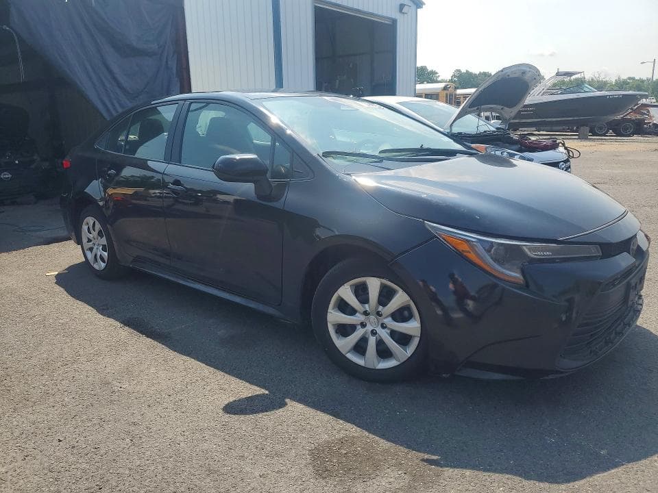 2025 TOYOTA COROLLA LE 4