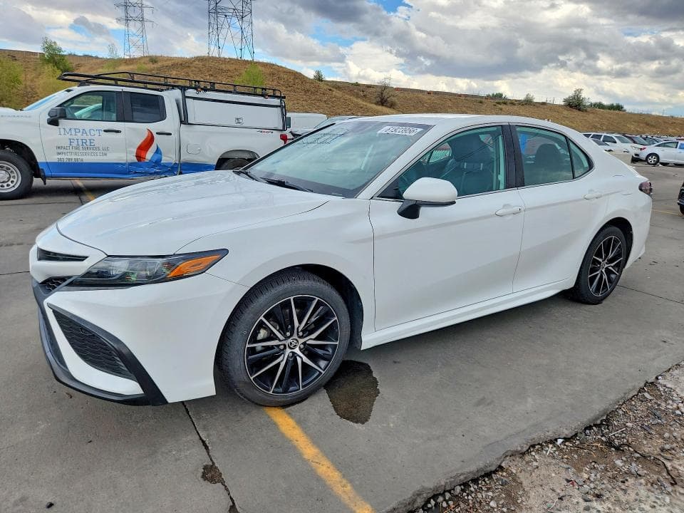 2021 TOYOTA CAMRY SE - 1