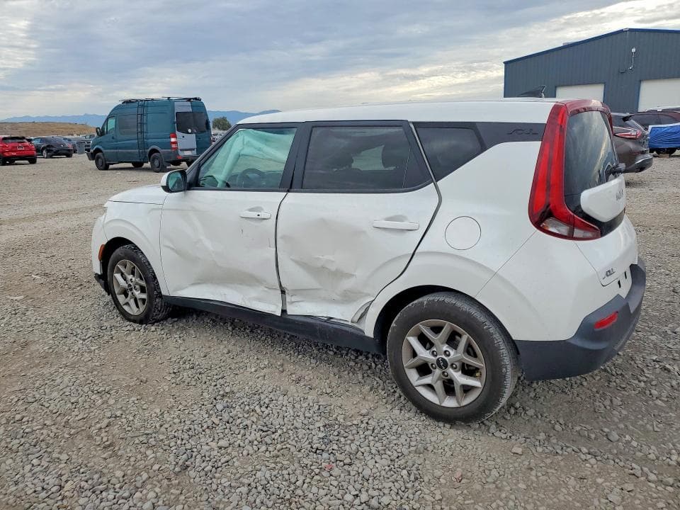 2022 KIA SOUL S 2