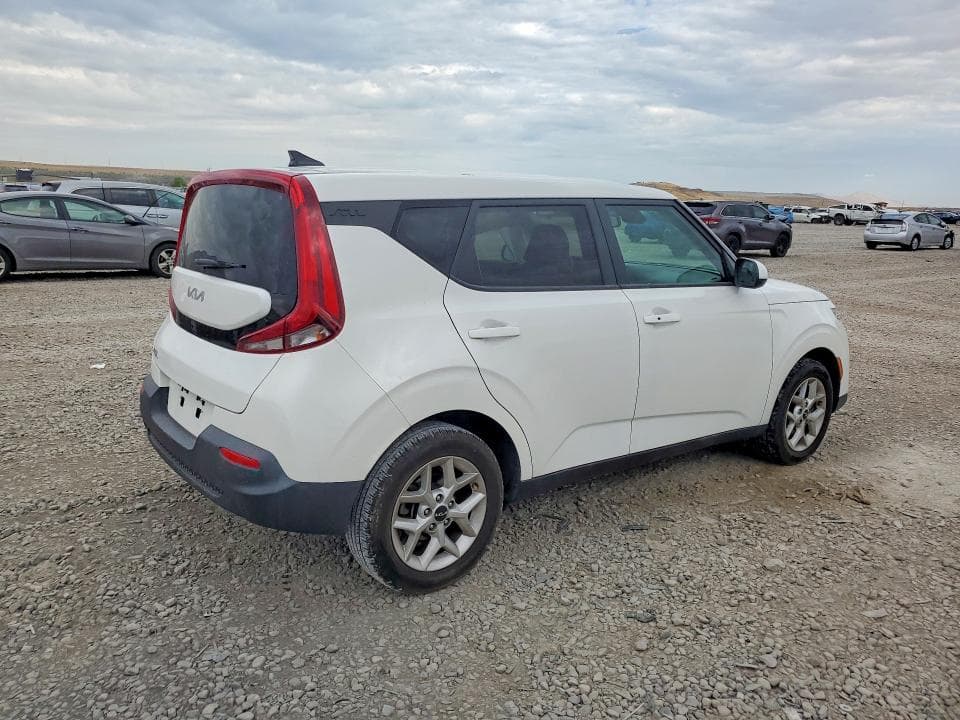 2022 KIA SOUL S 3