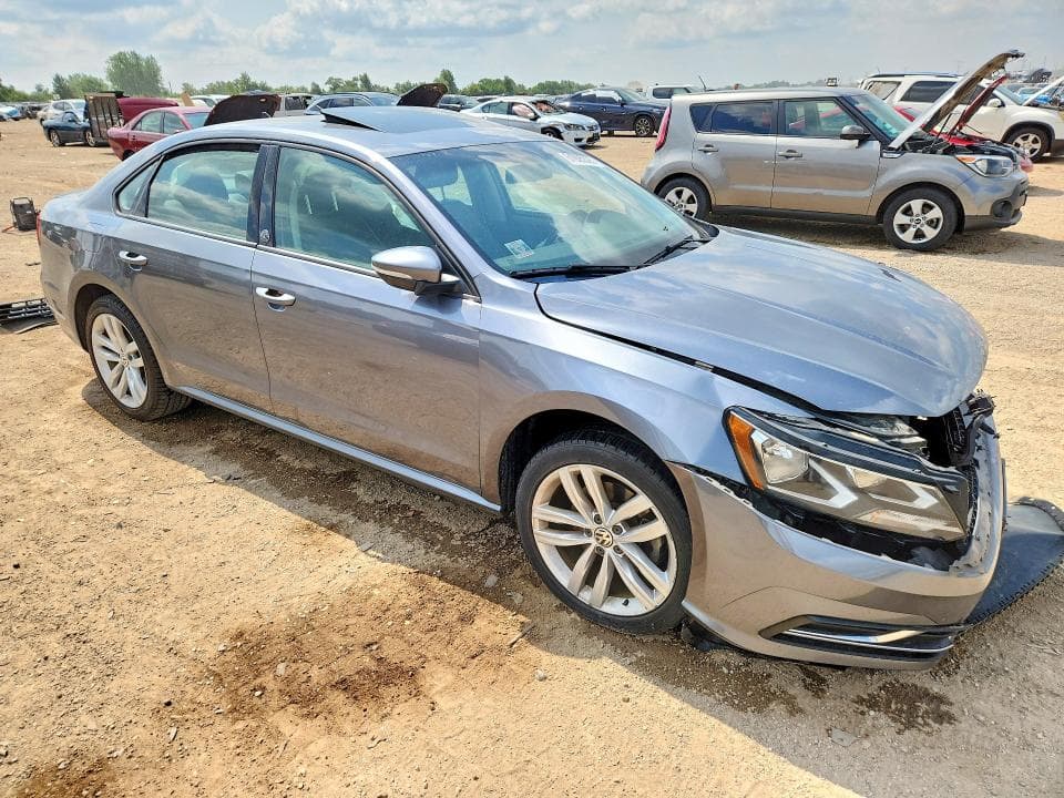 2019 VOLKSWAGEN PASSAT WOLFSBURG 4