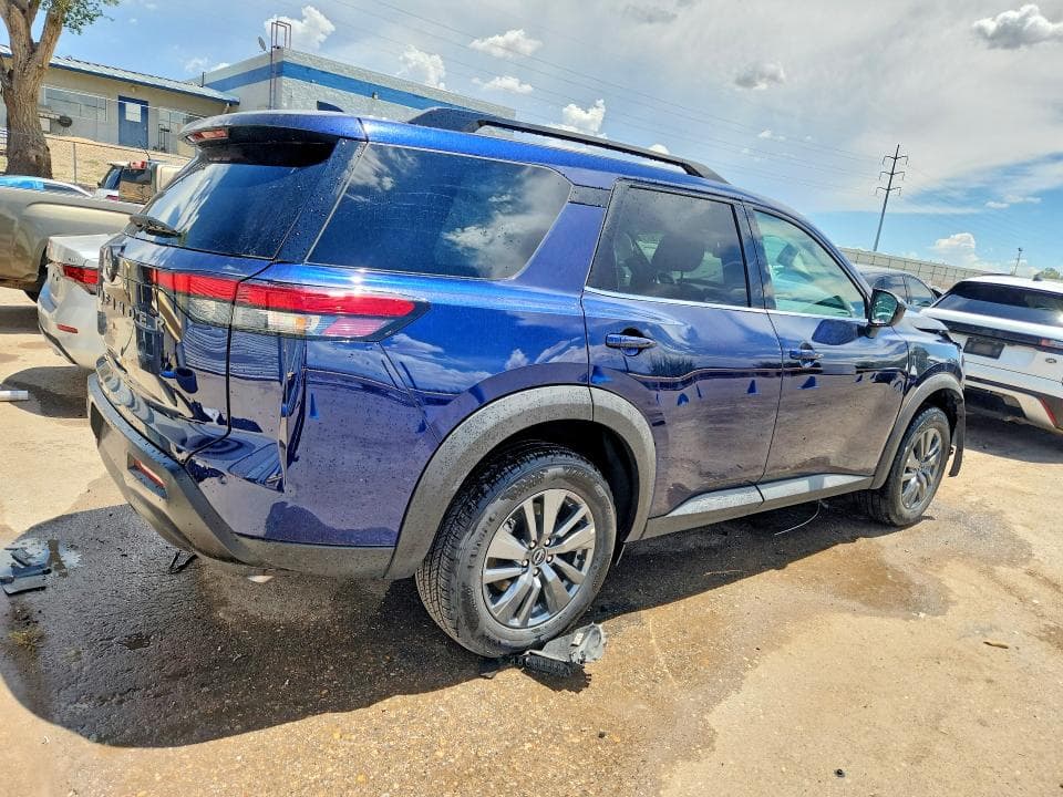 2026 NISSAN PATHFINDER SV 3