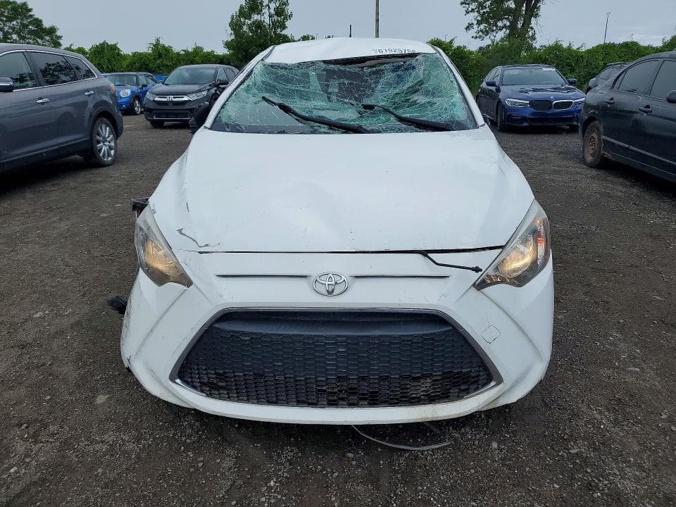 2020 TOYOTA YARIS HATCHBACK LE 5