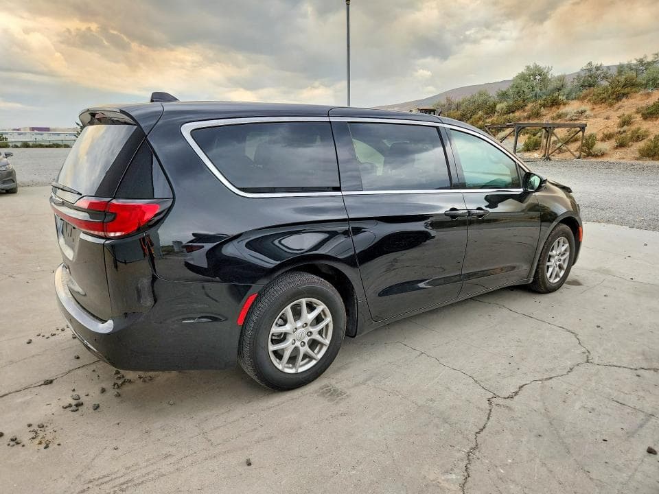 2026 CHRYSLER PACIFICA SELECT SELECT 3