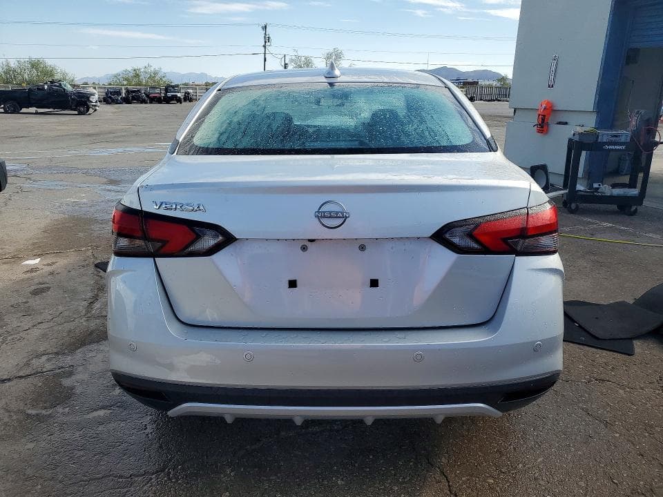 2025 NISSAN VERSA SV 6