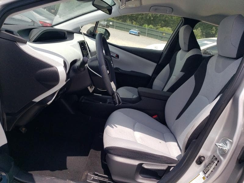 2017 TOYOTA PRIUS TWO 7