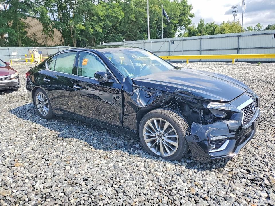 2019 INFINITI Q50 3.0T LUXE 4
