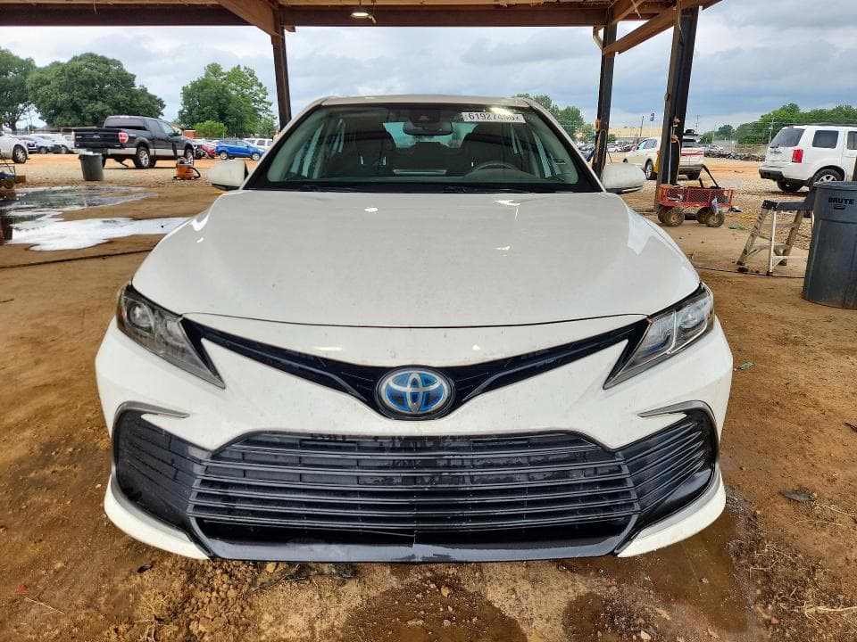 2021 TOYOTA CAMRY LE 5