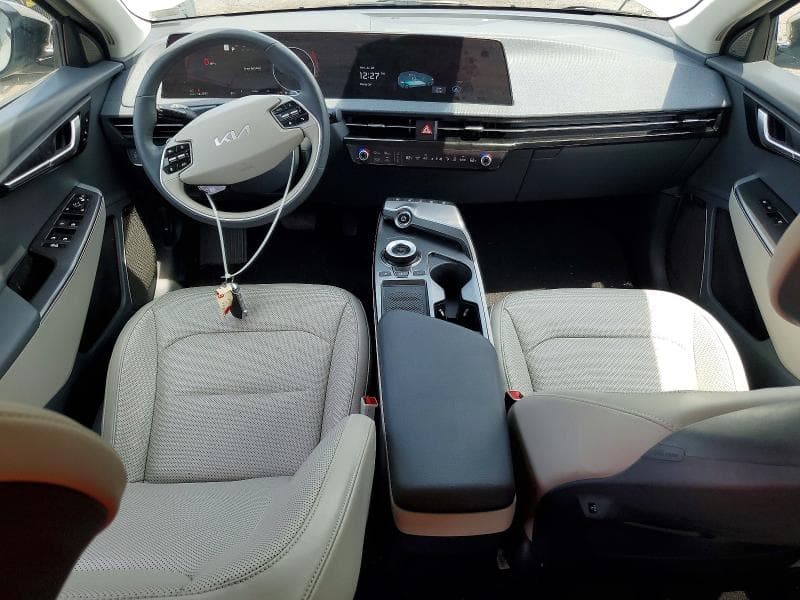 2024 KIA EV6 WIND 8