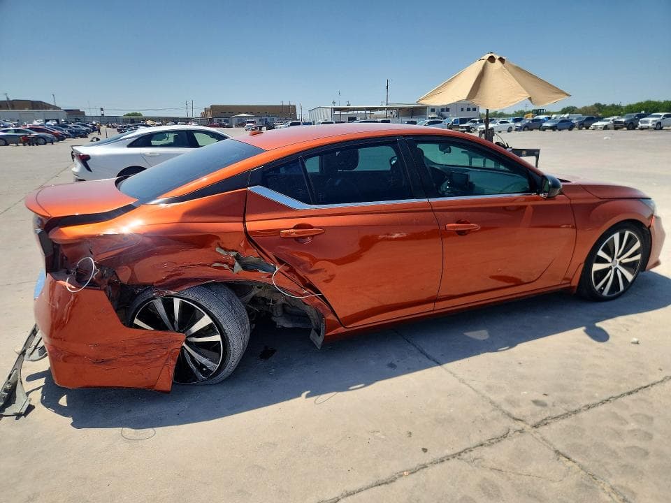2021 NISSAN ALTIMA SR 3