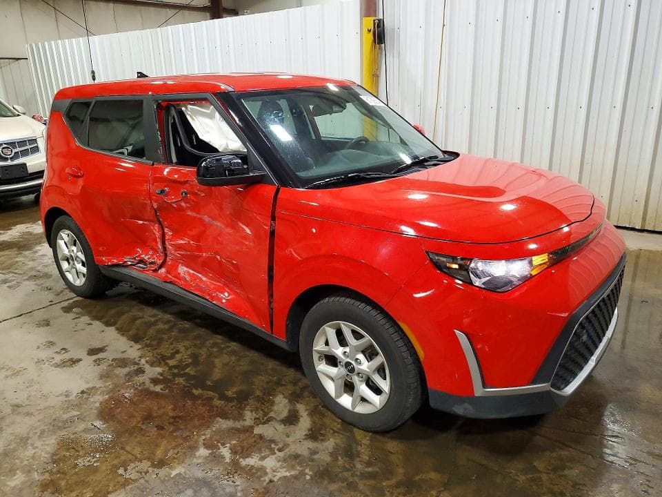 2023 KIA SOUL LX 4