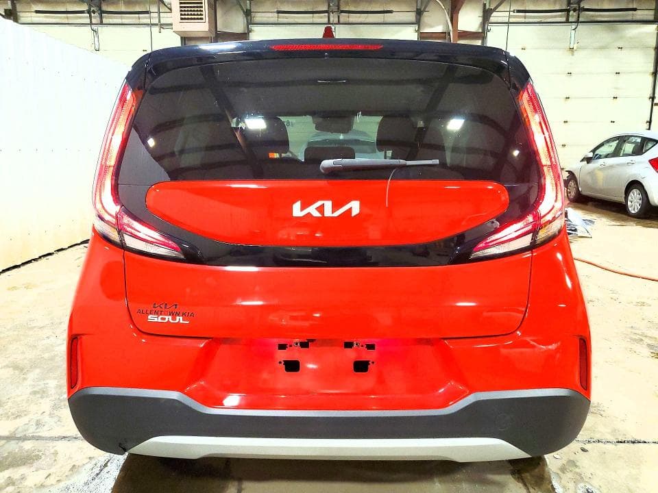 2023 KIA SOUL LX 6