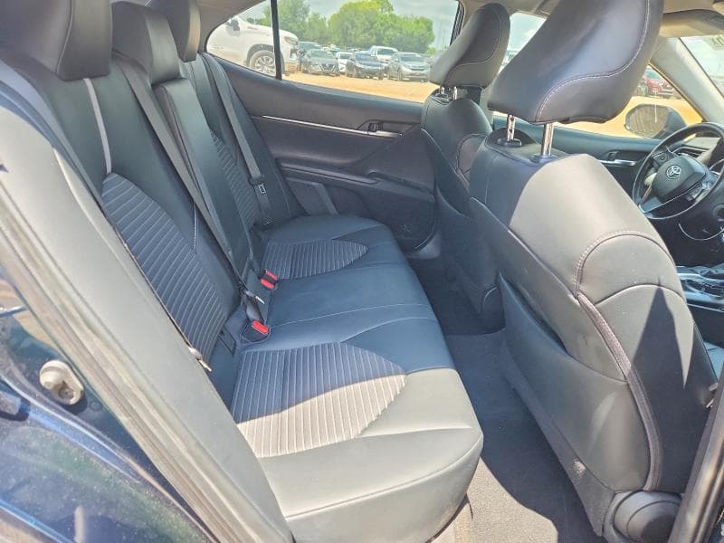 2019 TOYOTA CAMRY SE SE 10