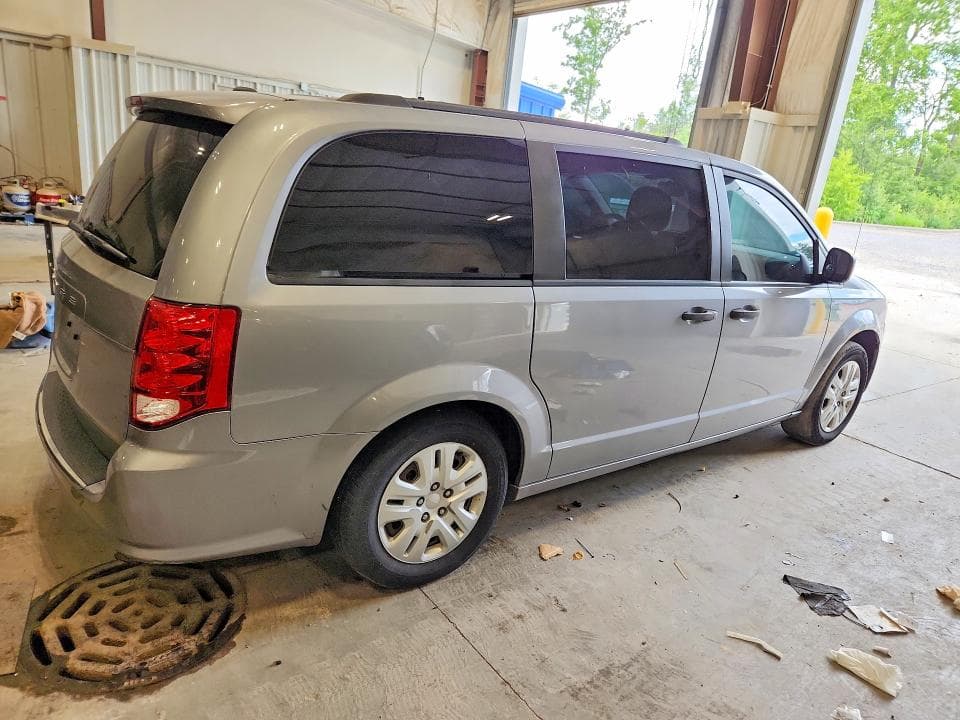 2019 DODGE GRAND CARAVAN SE 3