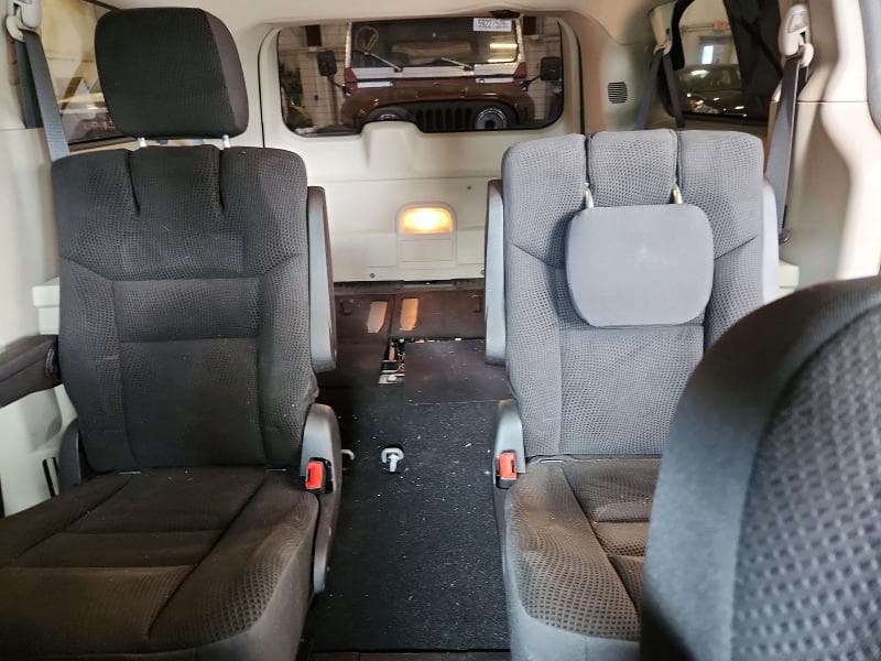 2019 DODGE GRAND CARAVAN SE 10