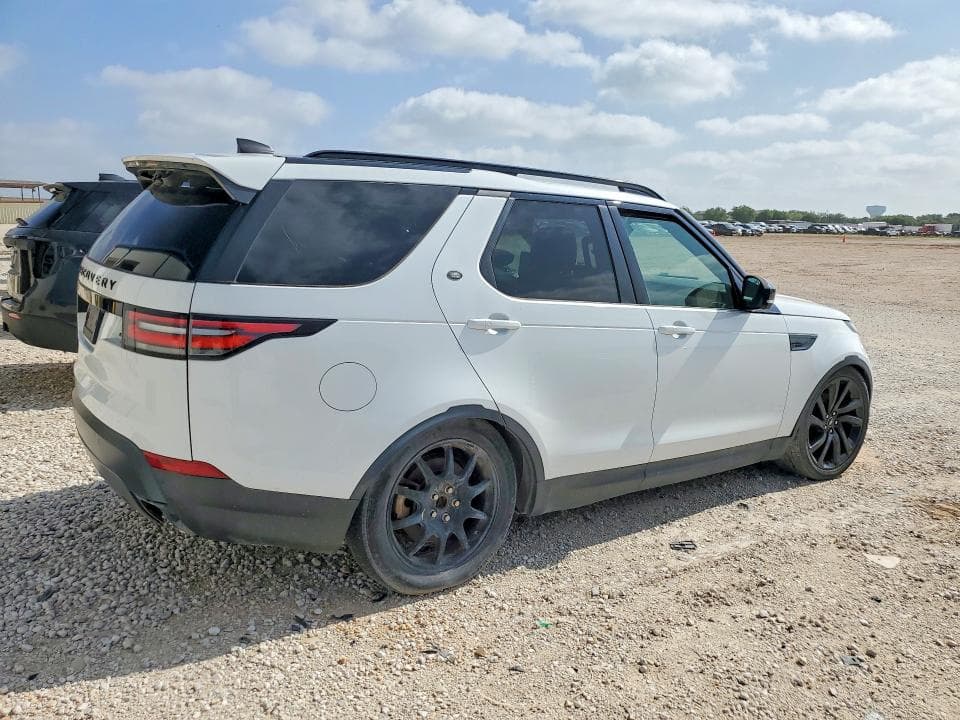 2017 LAND ROVER DISCOVERY HSE LUXURY 3