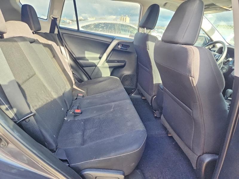 2017 TOYOTA RAV4 XLE 10