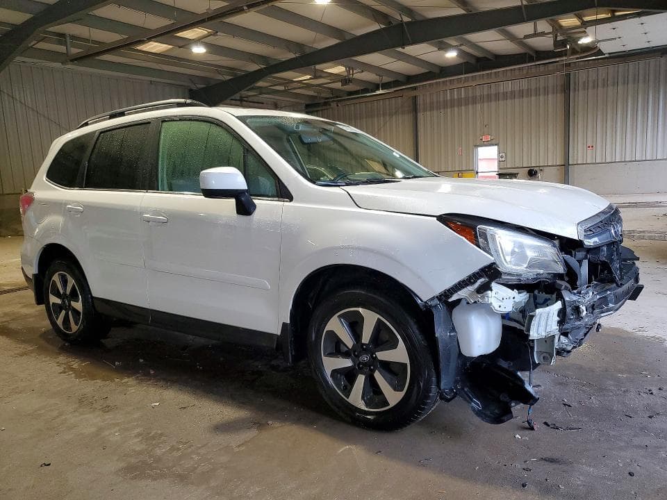 2017 SUBARU FORESTER 2.5I LIMITED 4