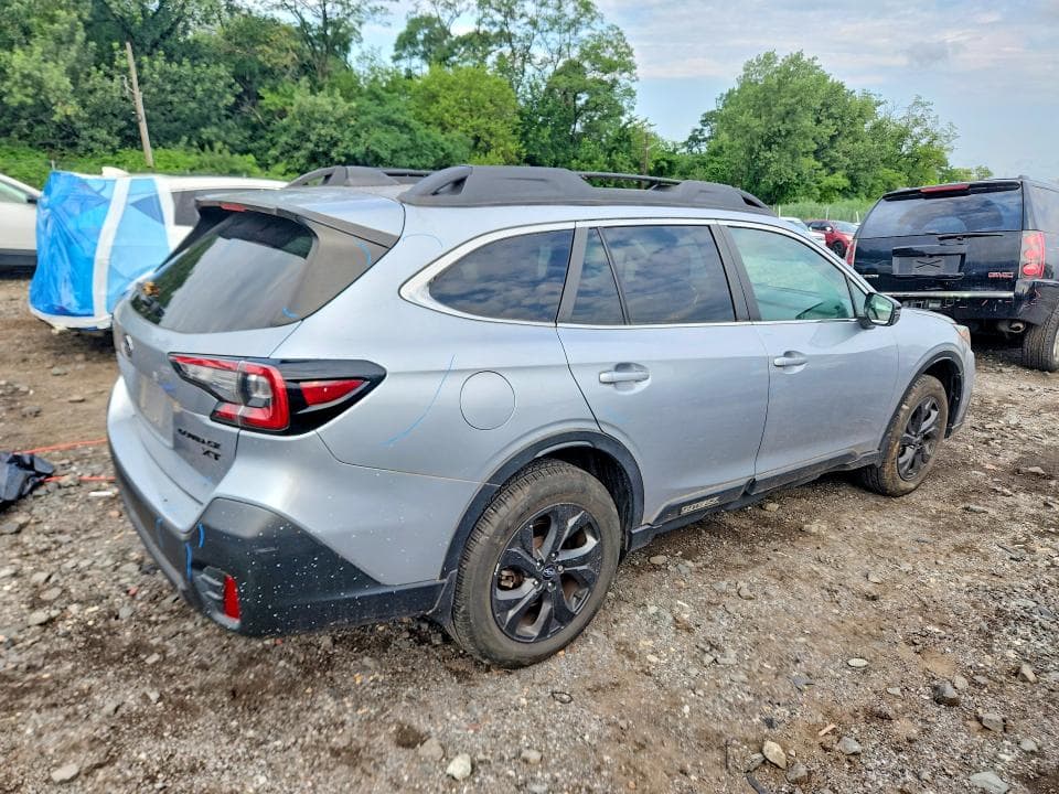 2021 SUBARU OUTBACK 3