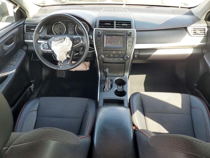 2017 TOYOTA CAMRY SE 8