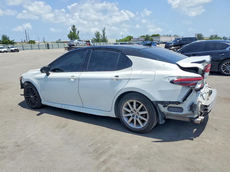 2021 TOYOTA CAMRY XSE 2