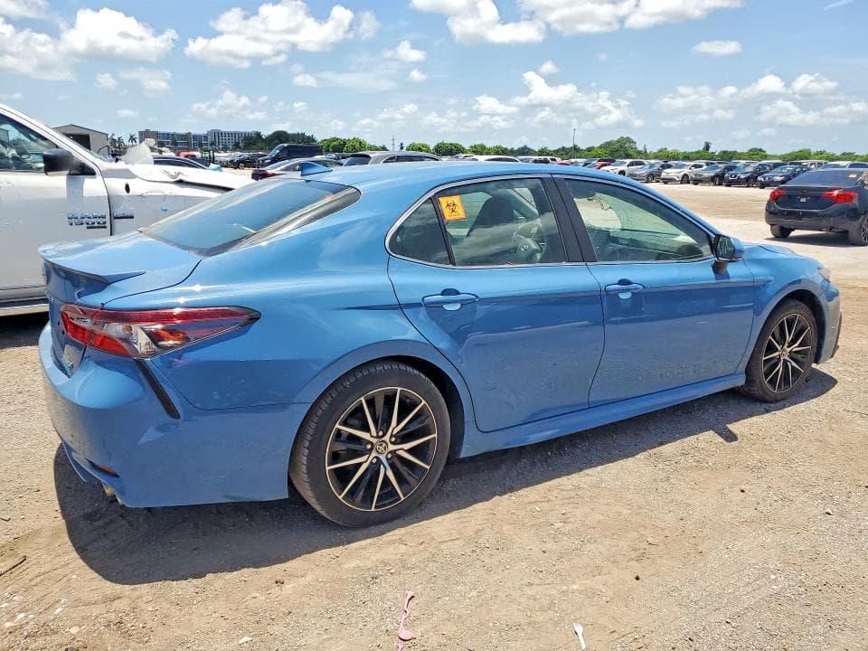 2023 TOYOTA CAMRY SE 3