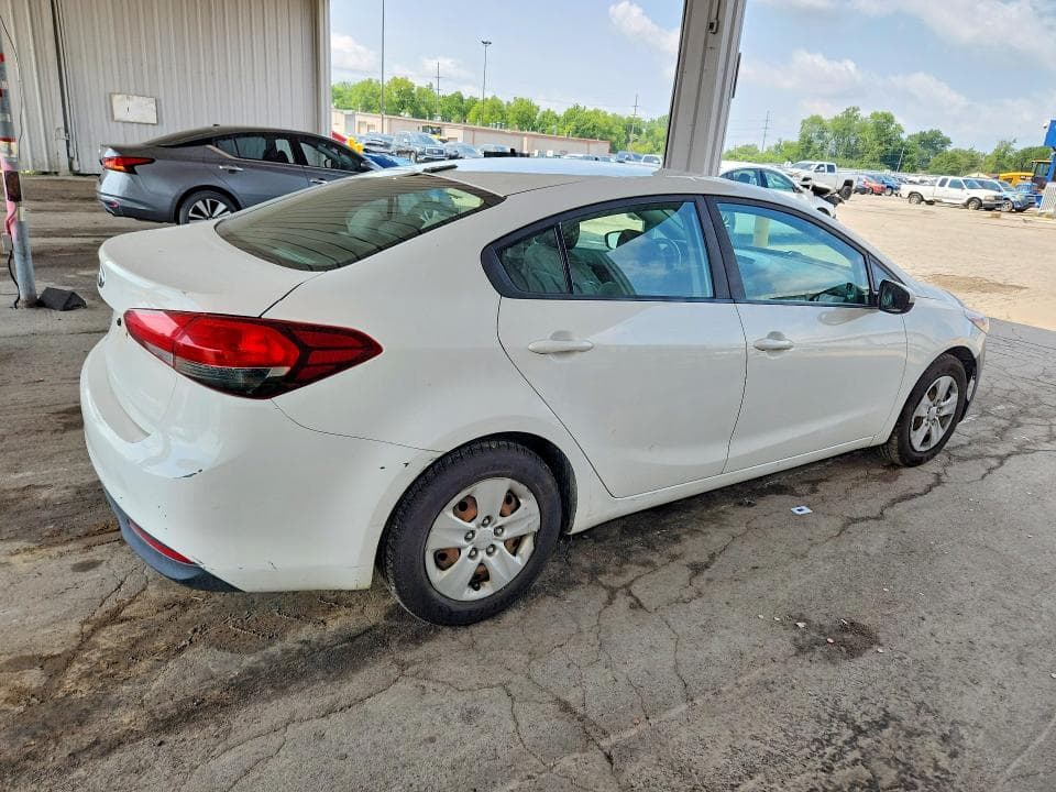 2017 KIA FORTE LX 3