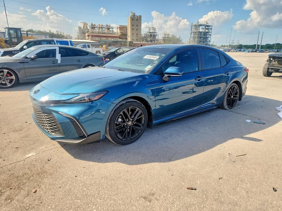 2026 TOYOTA CAMRY SE - 1