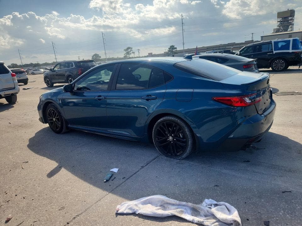 2026 TOYOTA CAMRY SE 2