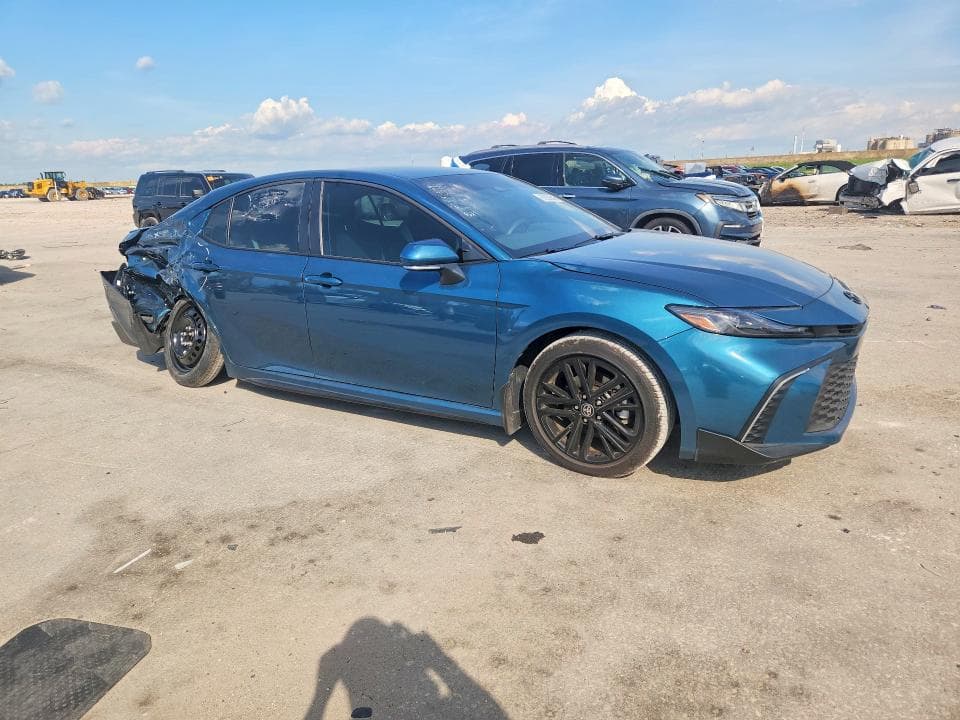 2026 TOYOTA CAMRY SE 4