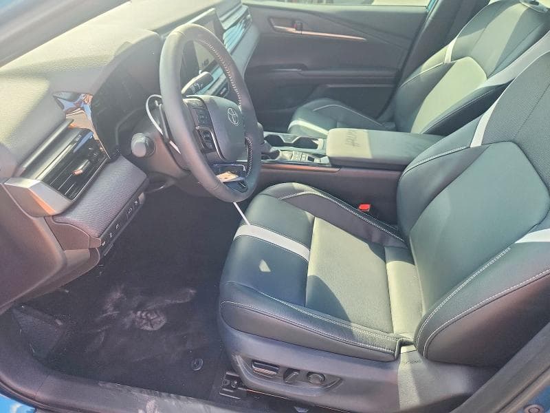 2026 TOYOTA CAMRY SE 7