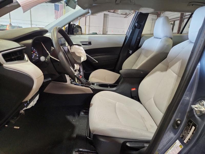 2024 TOYOTA COROLLA CROSS LE 7
