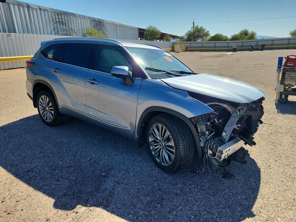 2021 TOYOTA HIGHLANDER PLATINUM 4