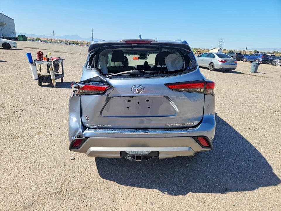 2021 TOYOTA HIGHLANDER PLATINUM 6