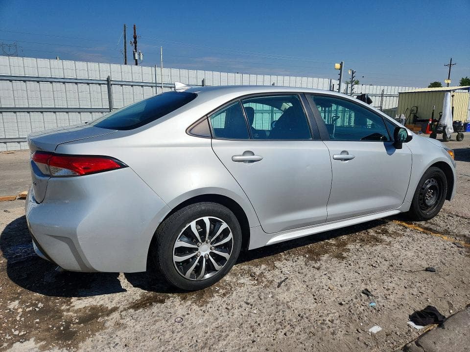 2021 TOYOTA COROLLA LE 3