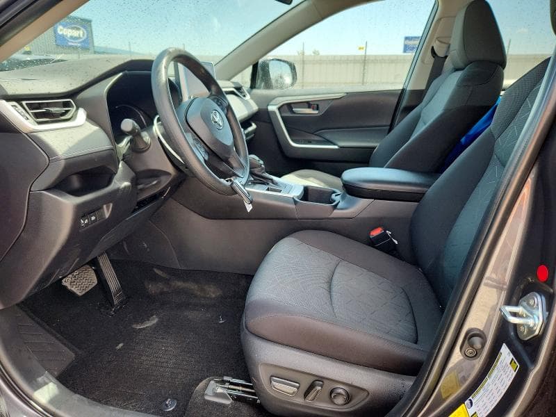 2025 TOYOTA RAV4 XLE 7