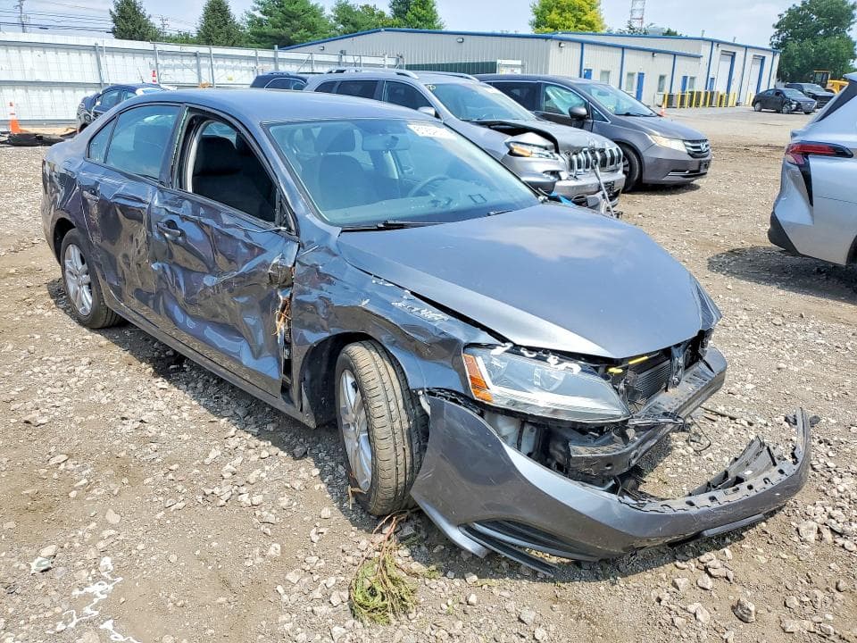 2018 VOLKSWAGEN JETTA S 4