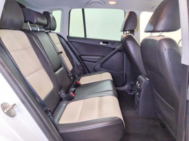 2017 VOLKSWAGEN TIGUAN 11