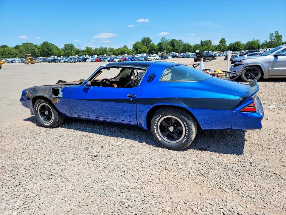 1981 CHEVROLET CAMARO 2