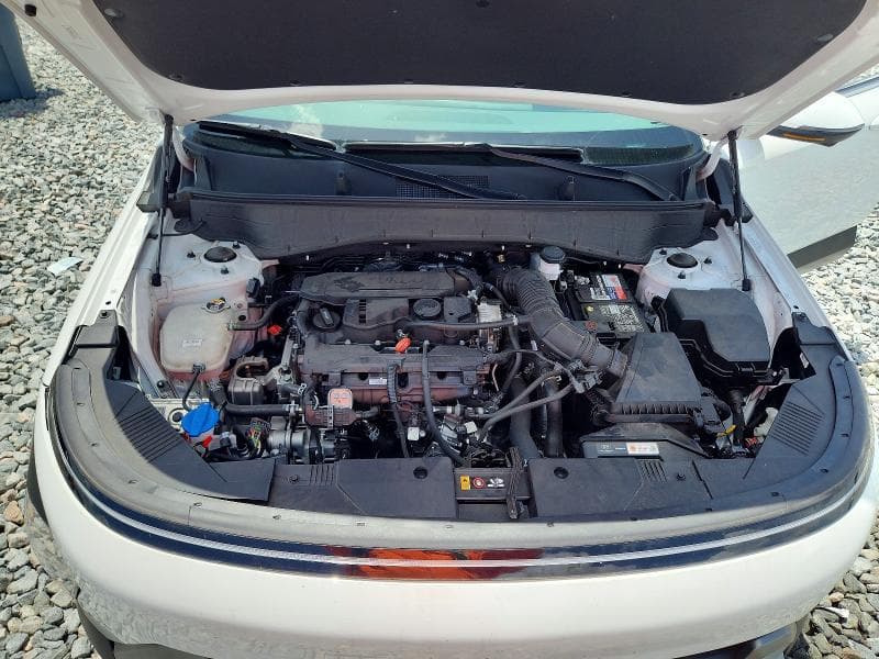 2024 HYUNDAI KONA LIMITED 11