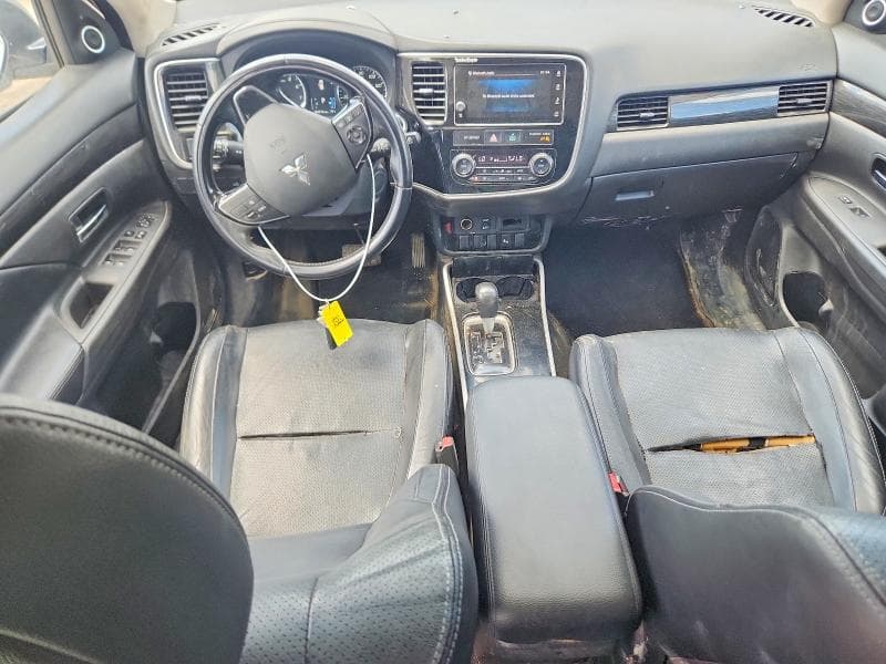 2017 MITSUBISHI OUTLANDER SE 8