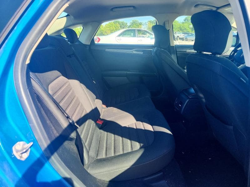 2019 FORD FUSION SE 10